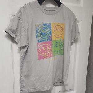 Dutch Bros Gray T-Shirt with Smiley Face Graphic Medium